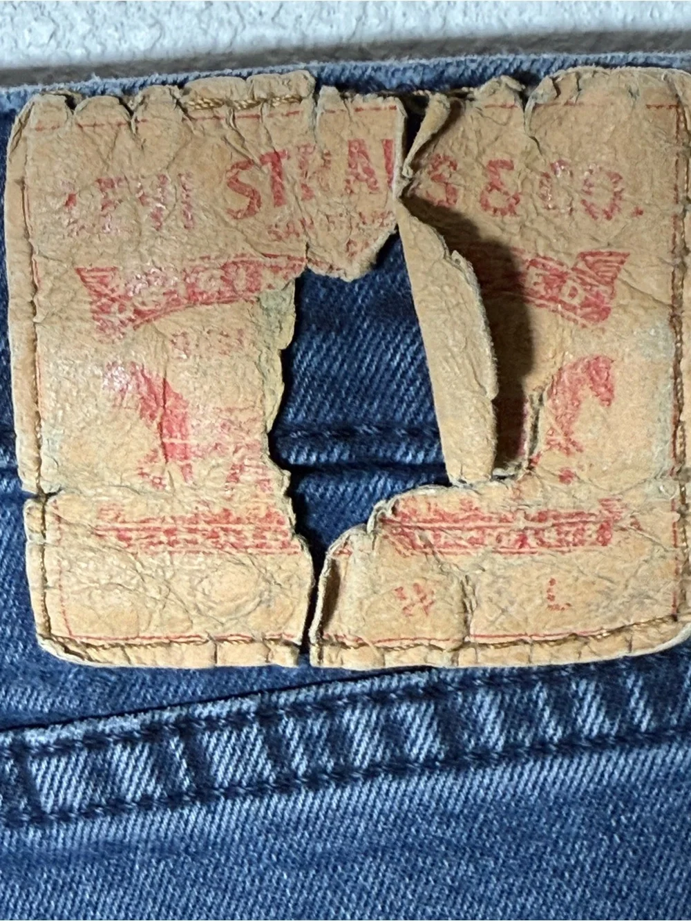 Levi's Slim Straight Jeans in Blue Wash